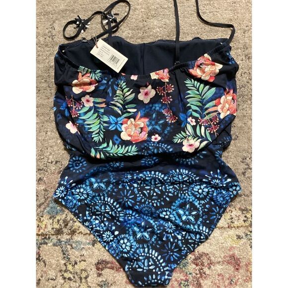New. Johnny Was Boho floral blouson swimsuit. Retails $238. 3X - Picture 8 of 12